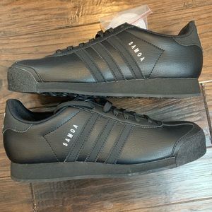Black Adidas Samoa Shoes - Men’s 9 - Trendy